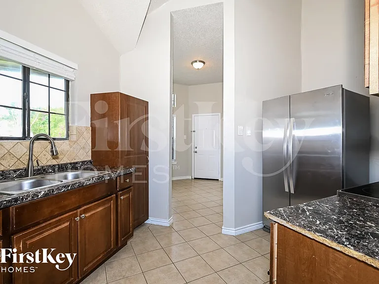 4022 Rustic Trl — Photo 6