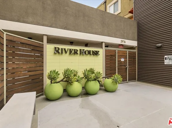 2976 Ripple Pl #104, Los Angeles, CA 90039