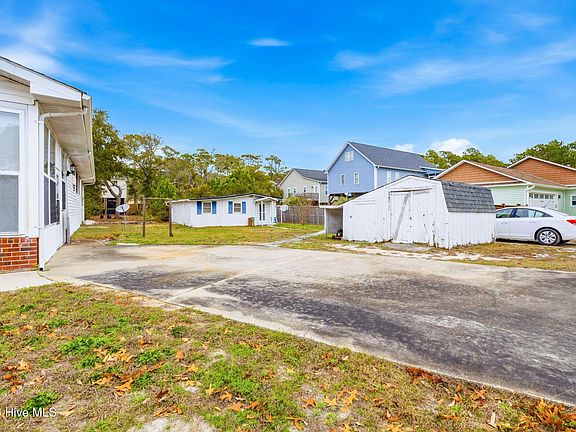 2nd image of 304 NE 50th Street