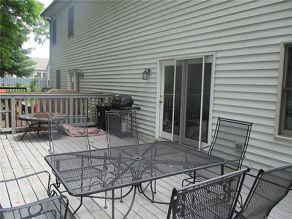 4th image of 7646 Orchard Village Dr