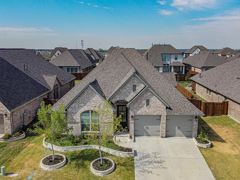 1303 Buttermere St — Photo 45