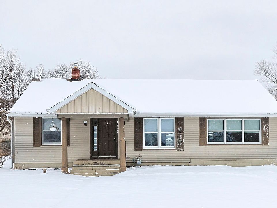 1st image of 19537 Sunset Ln