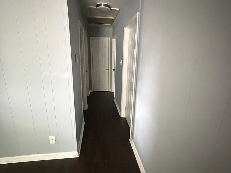1717 Midway St — Photo 6
