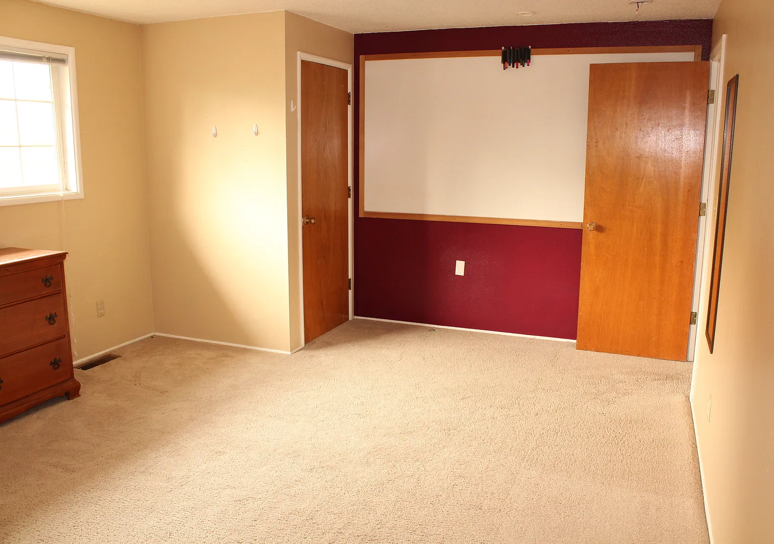 Spacious 4 Bed 2 bath Home! — Photo 4