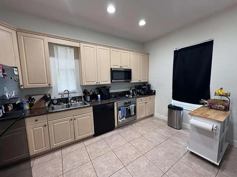 2812 Eagle Rock Cir #906 — Photo 10