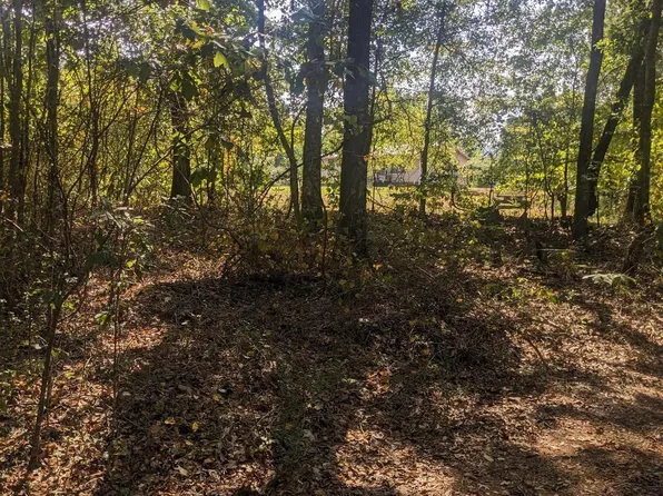 908 Antioch Rd, Anniston, AL 36207