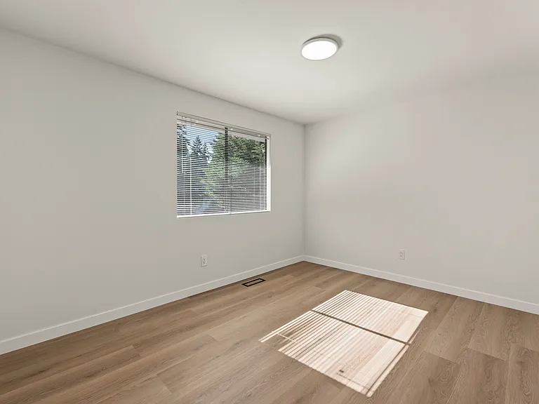 10914 165th Pl NE — Photo 7