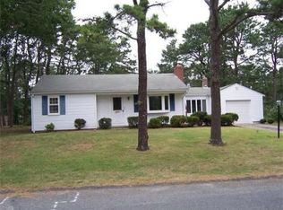 8 Browning Ave, South Yarmouth, MA 02664