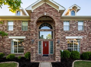 6351 Lake Bluff Dr, Dallas, TX 75249