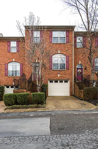 118 Carriage Ct Photo 1