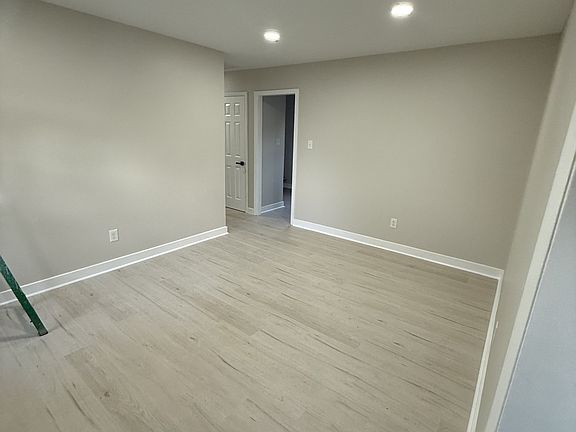 4th image of 1307 T St