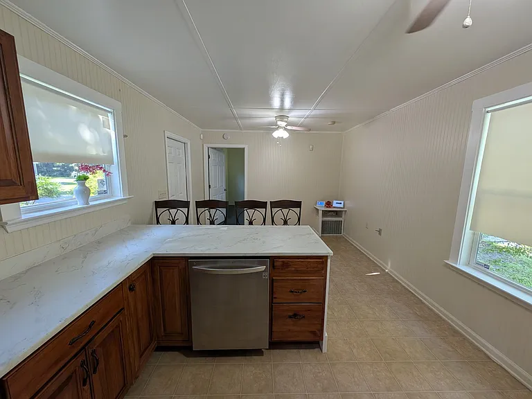 3307 Powell Dr — Photo 6