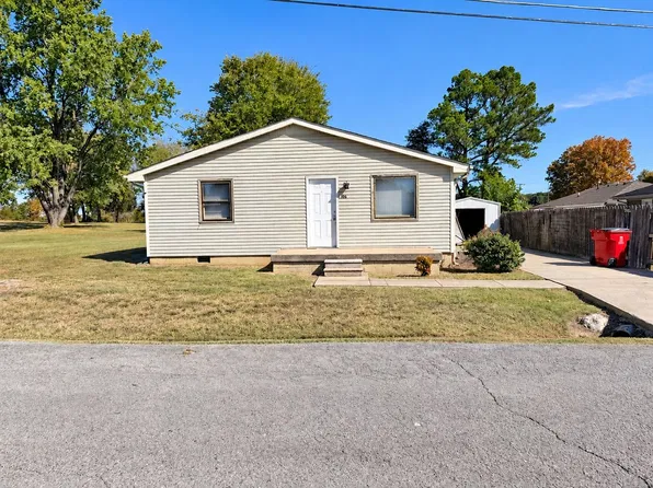 106 Dickerson Ln, Hopkinsville, KY 42240