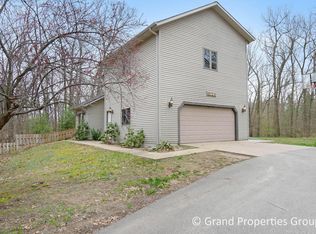 5134 Corchel Hls NE, Rockford, MI 49341