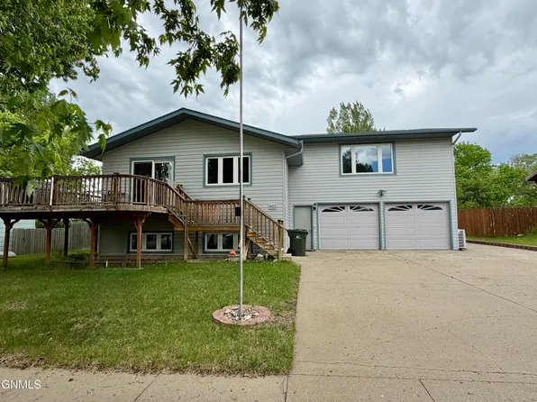 1023 Elbowoods Dr, Hazen, ND 58545