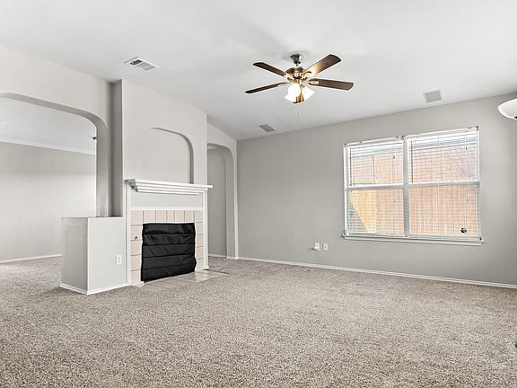 5th image of 2039 Diamond Ridge Dr