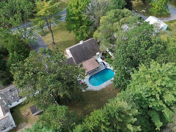 4th image of 219 Aviation Rd