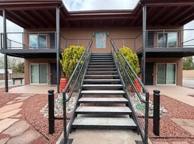 1307 Rufina Ln