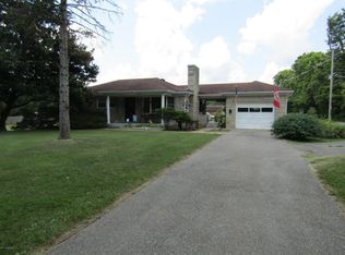 9904 Blue Lick Rd, Louisville, KY 40229