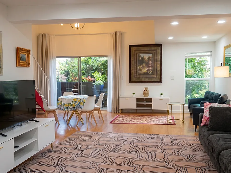 4401 Kraft Ave #10M