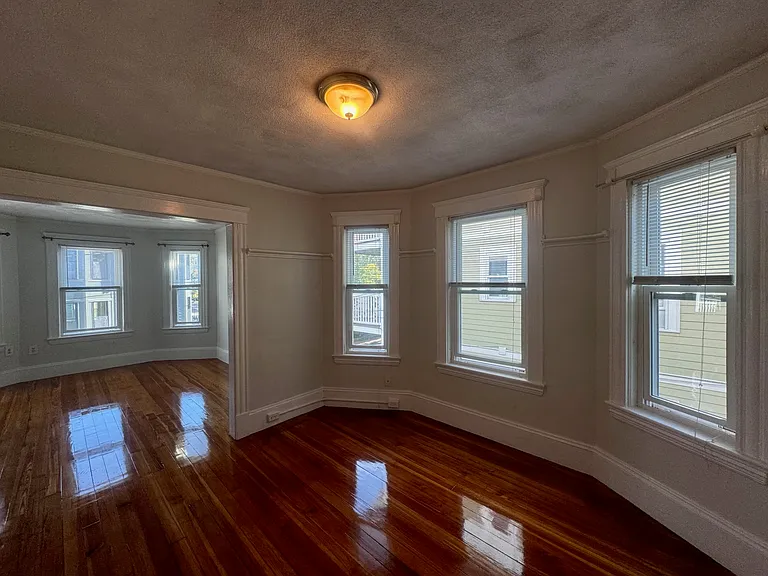 13 Orrin St #3R — Photo 7