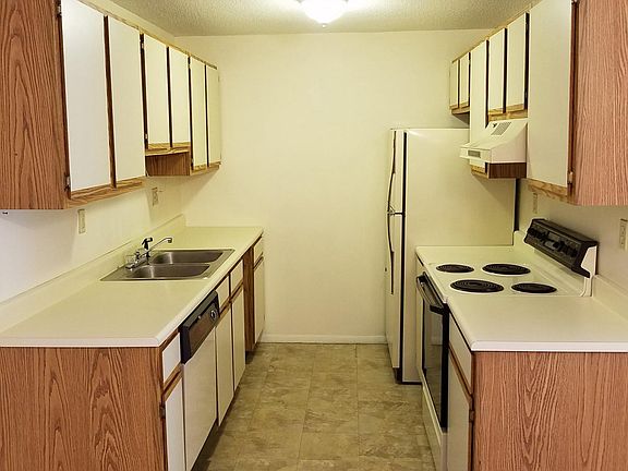 4th image of 17 Blackstone Dr APT 1714