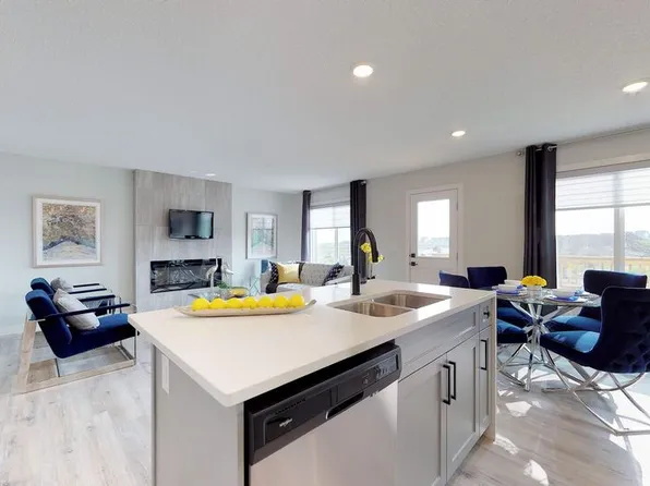 7914 174th Ave NW, Edmonton, AB T5Z 0P1