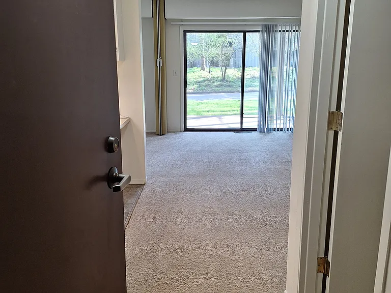 Woodstone Apartments — Photo 7