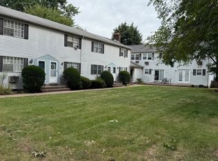 633 Center St APT E, Manchester, CT 06040