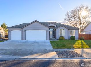 225 E Inglewood Dr, Moses Lake, WA 98837