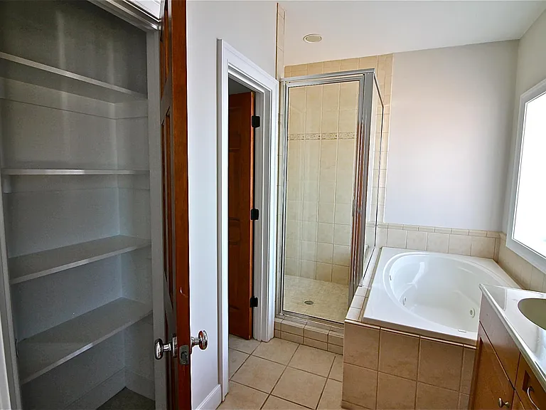 3615 Bayside Ave — Photo 20
