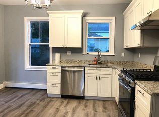 122 Quebec St, Lowell, MA 01852