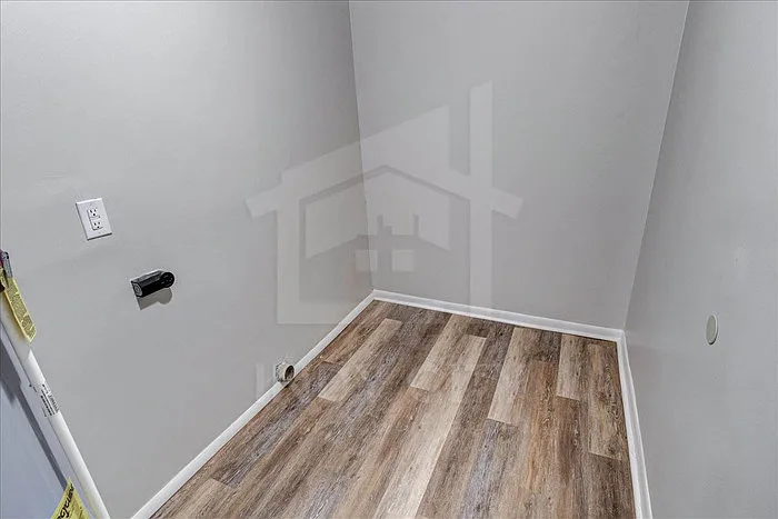8328 E 41st Pl — Photo 7