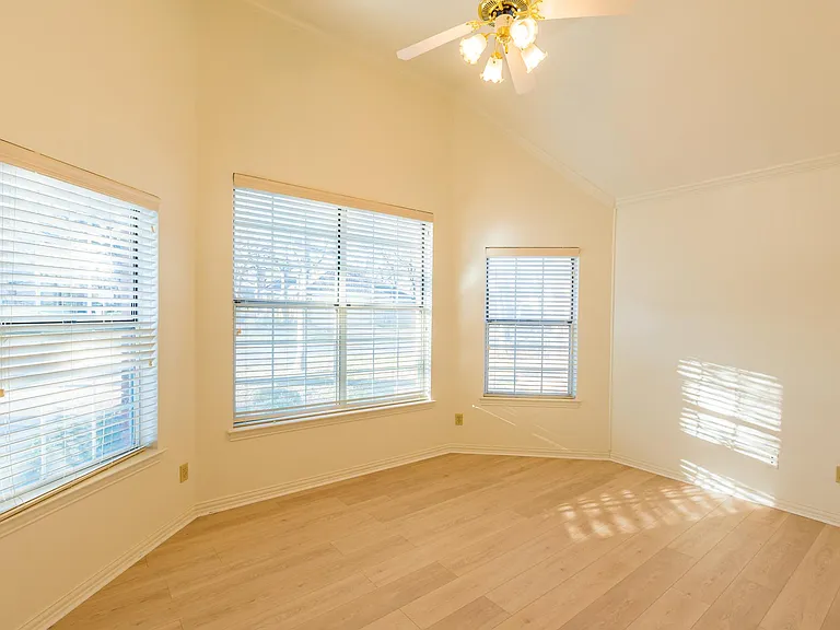 2411 Cross Timbers Trl — Photo 15