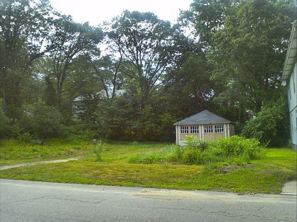 2nd image of 20 Curtis Ave