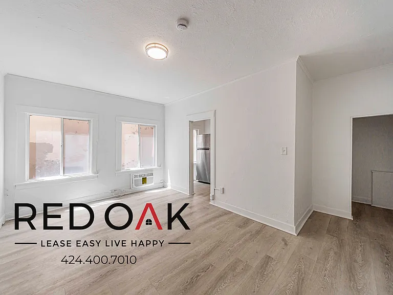 816- 822 S Park View St — Photo 15