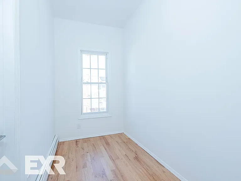 68 Covert St #3B — Photo 5