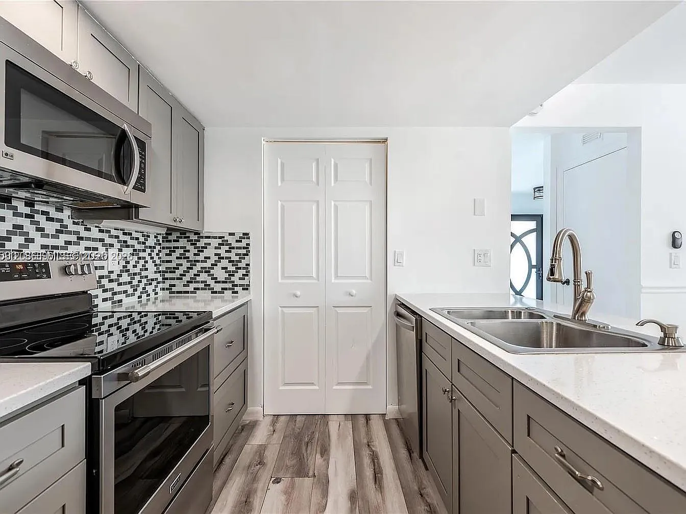 Victoria Woods Pl 1 — Photo 2