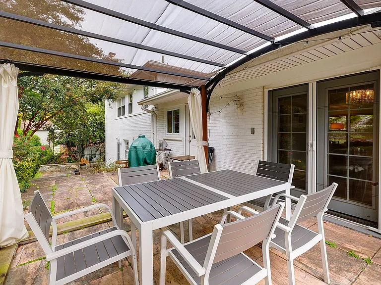 9420 Holland Ave — Photo 46