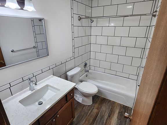 5th image of 2124 Circle Dr