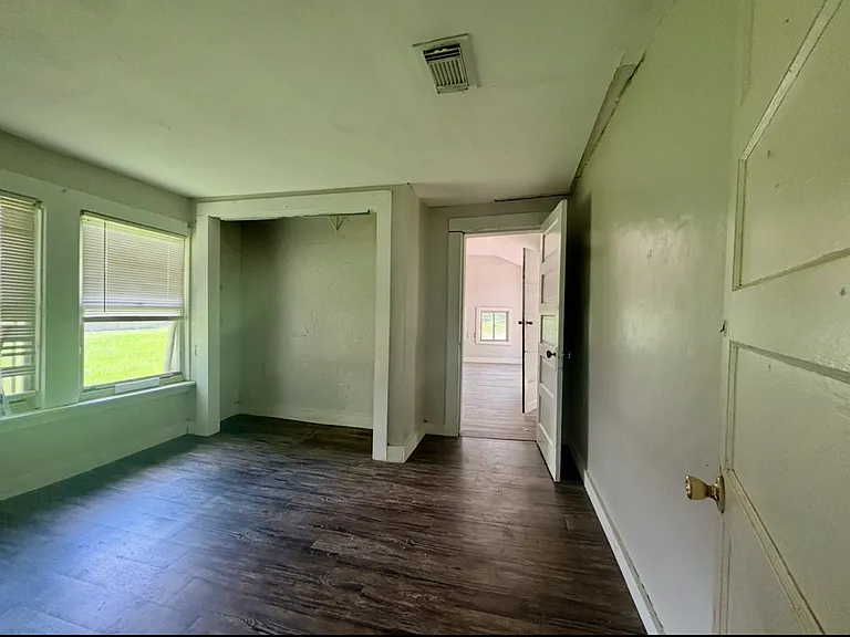 701 N Hackberry St — Photo 6