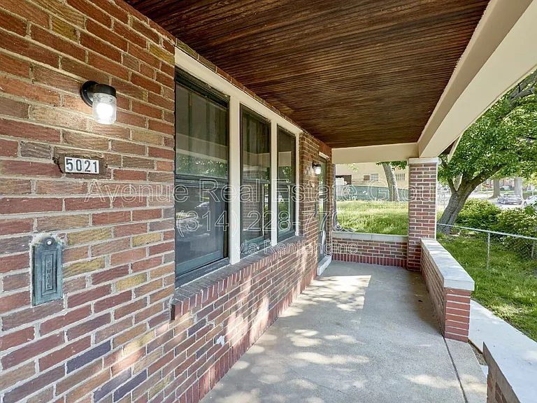 5021 Ray Ave #1F — Photo 33