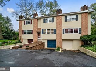 317 Liberty Ln, Wayne, PA 19087
