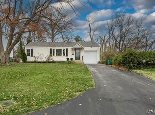 1666 Crabapple Ln, Saint Louis, MO 63119