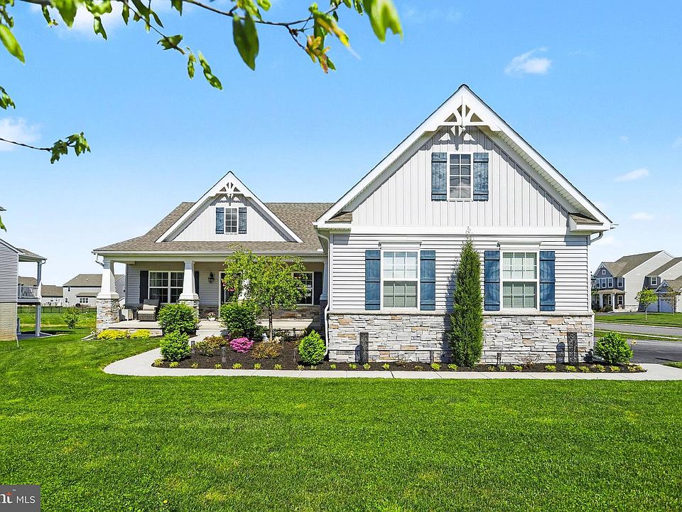 1st image of 416 Peggy Ln