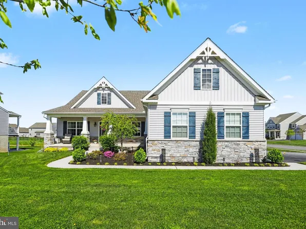 416 Peggy Ln, New Freedom, PA 17349