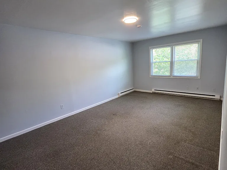 560 Main St #3GG — Photo 2