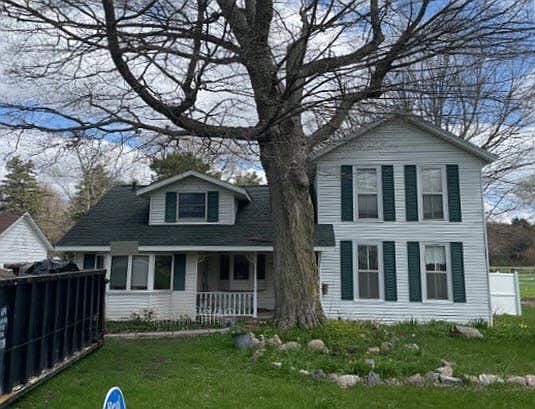 1st image of 4461 Leonard St