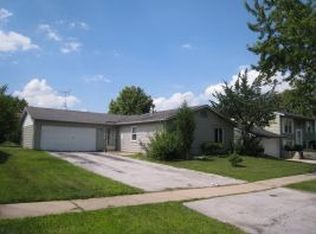 17800 Yale Ln, Country Club Hills, IL
