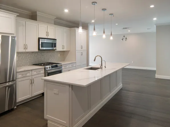 175 North Ave Unit 311, Wakefield, MA 01880